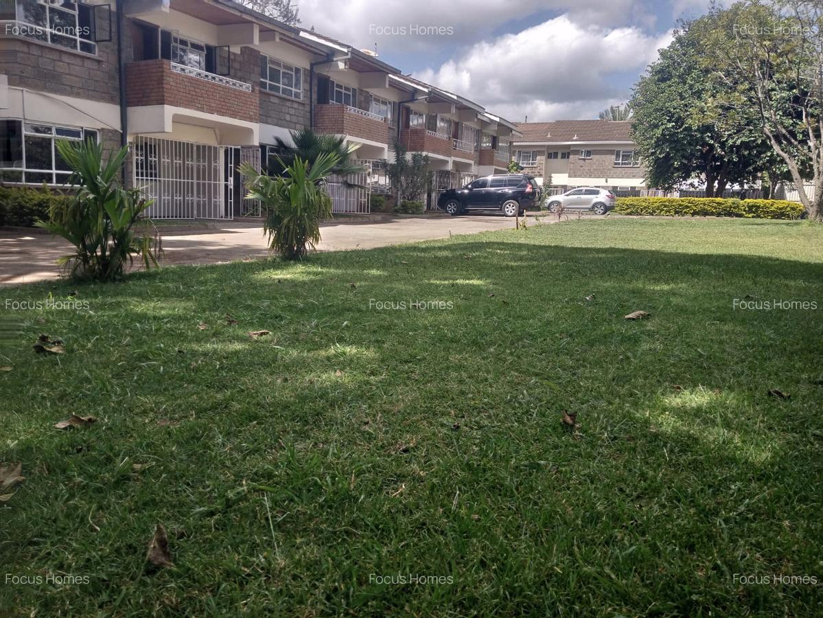 4 Bed Townhouse with En Suite at Ngong Rd - 18