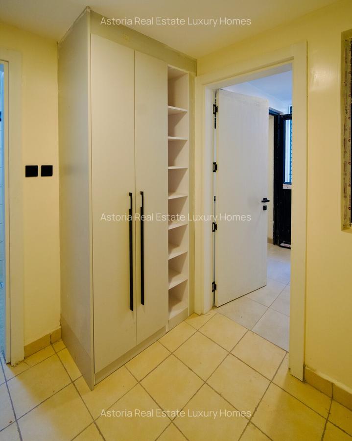 4 Bed Apartment with En Suite at 2026-430 - 12