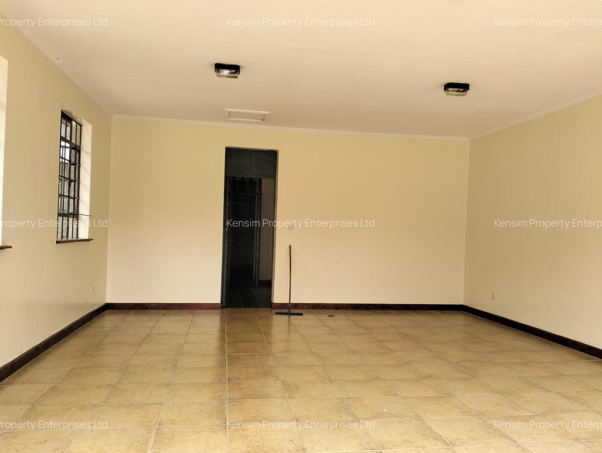 5 Bed Townhouse with En Suite in Kitisuru - 3