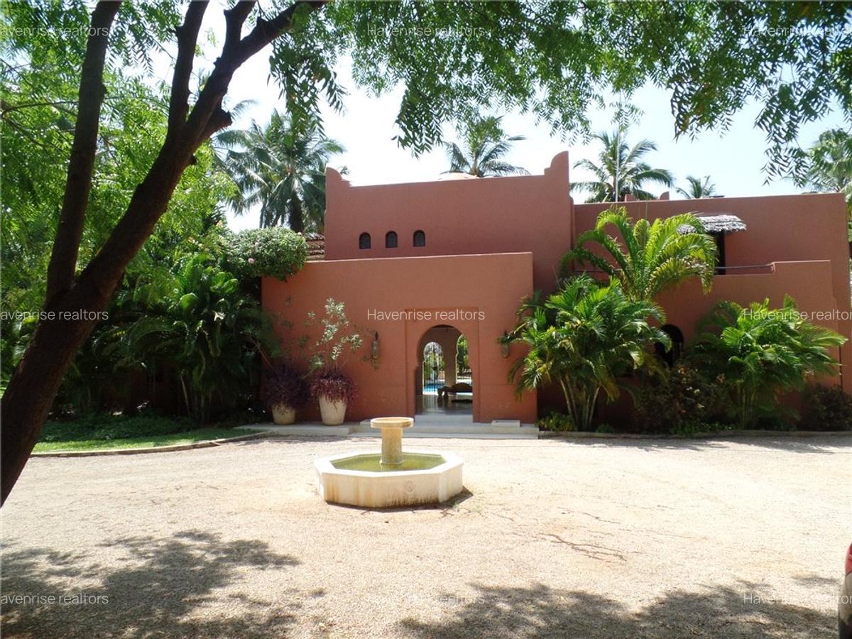4 Bed House at Watamu - 3