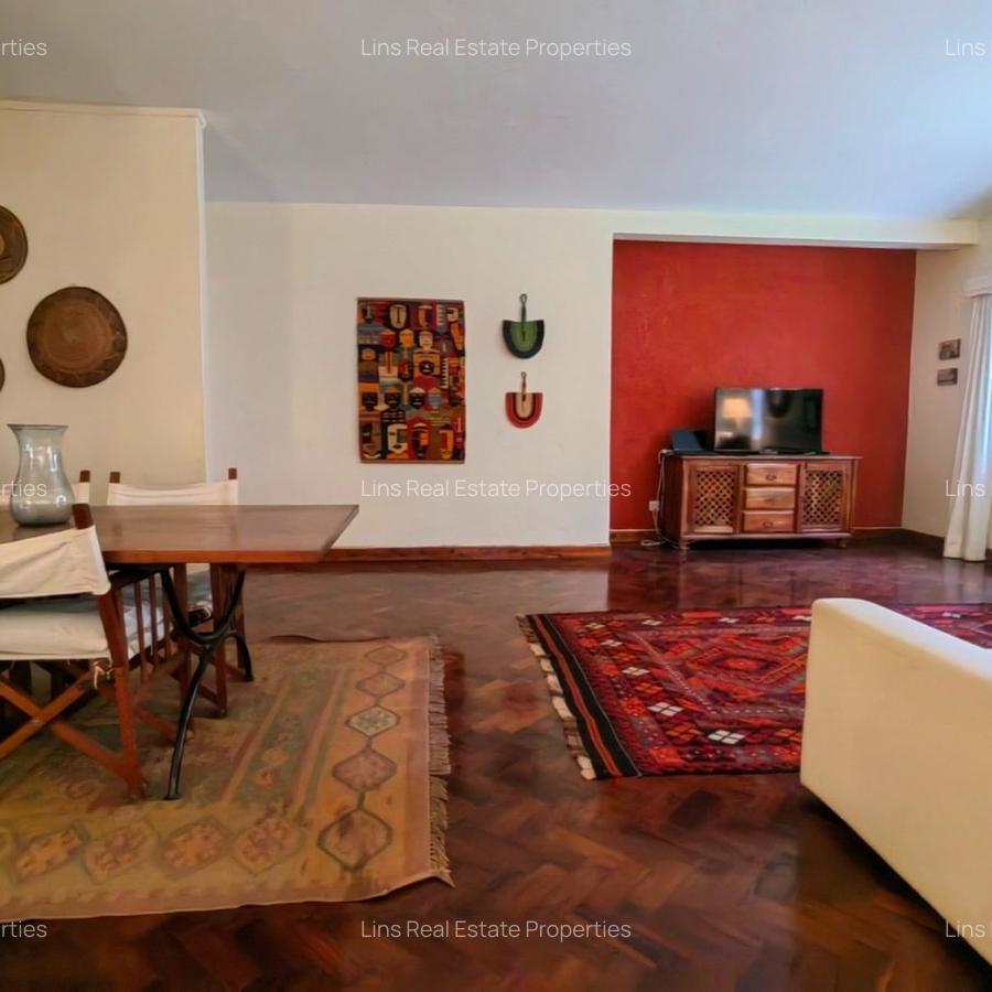 3 Bed House with En Suite in Lavington - 10