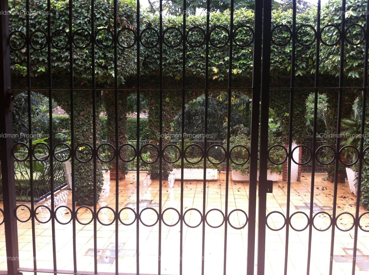 5 Bed House with En Suite at Muthaiga Road - 8