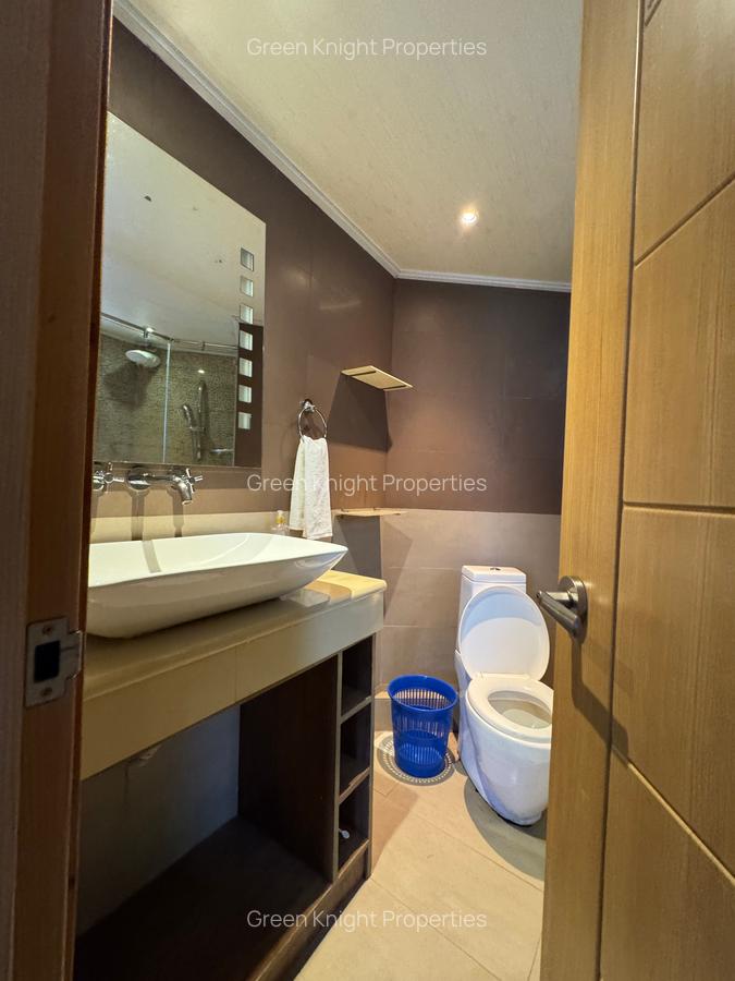 Serviced 2 Bed Apartment with En Suite in Kilimani - 7