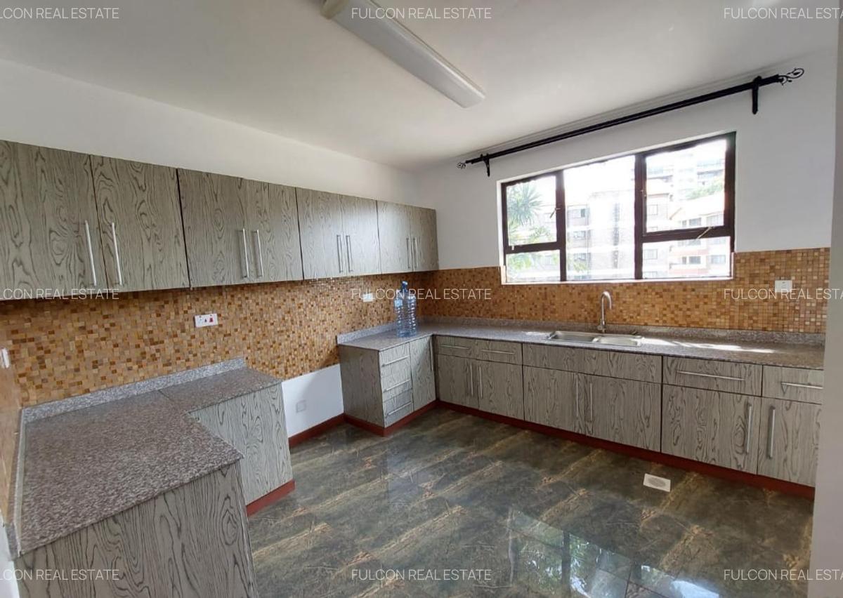 3 Bed Apartment with En Suite in Kileleshwa - 15