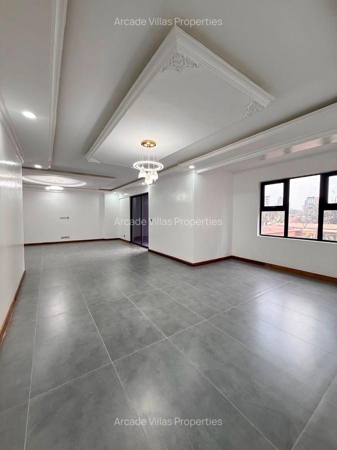 5 Bed Apartment with En Suite in Kilimani - 1