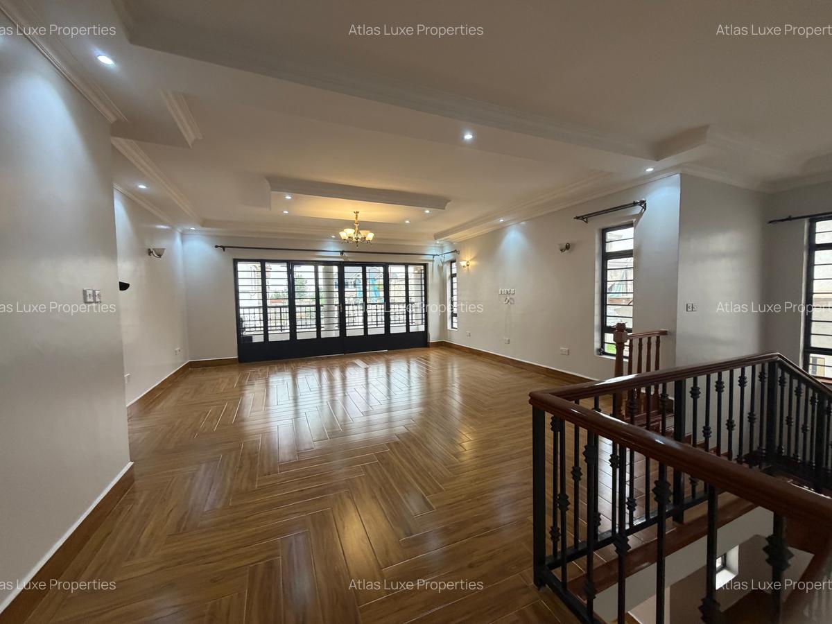 4 Bed Villa with En Suite at Paradise - 5