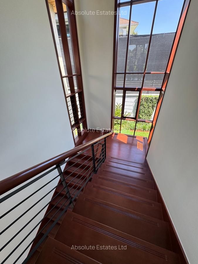 4 Bed Villa with Swimming Pool in Runda - 5