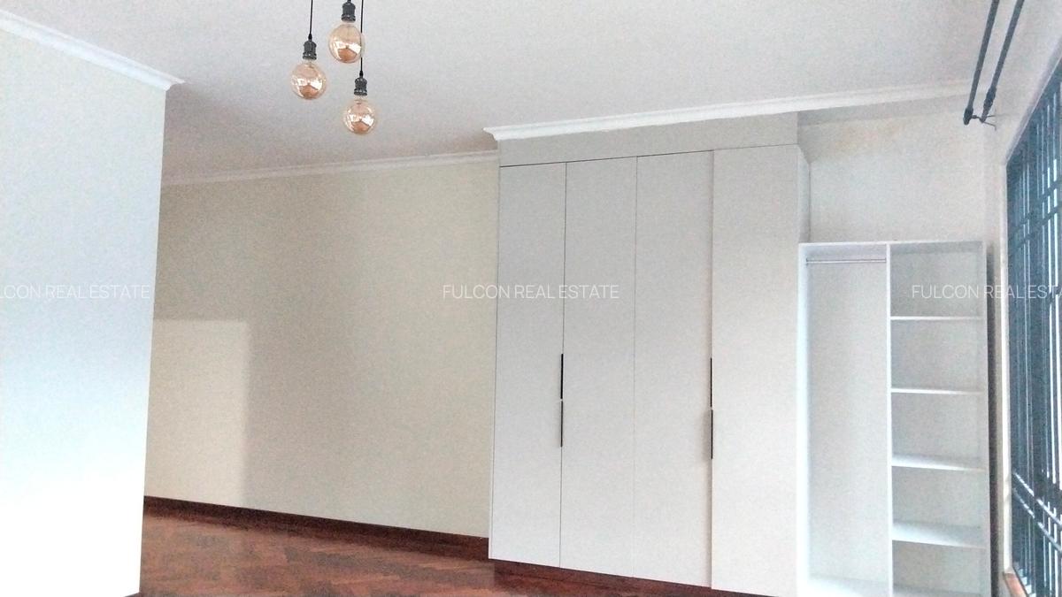 6 Bed Villa with En Suite in Loresho - 6