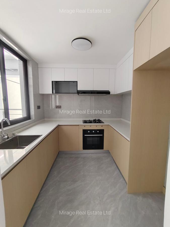 2 Bed Apartment with Swimming Pool in Riverside - 6
