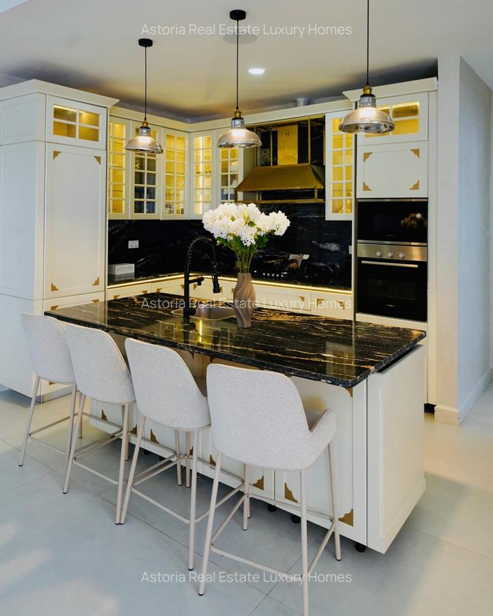 4 Bed Apartment with En Suite at 2026-510 4 Bed A Re - 3