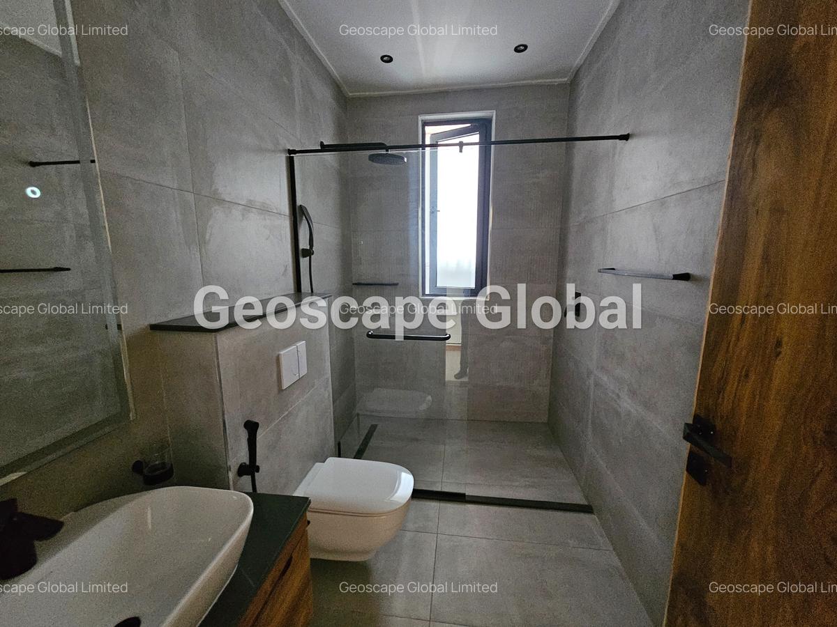 4 Bed Apartment with En Suite in Spring Valley - 11