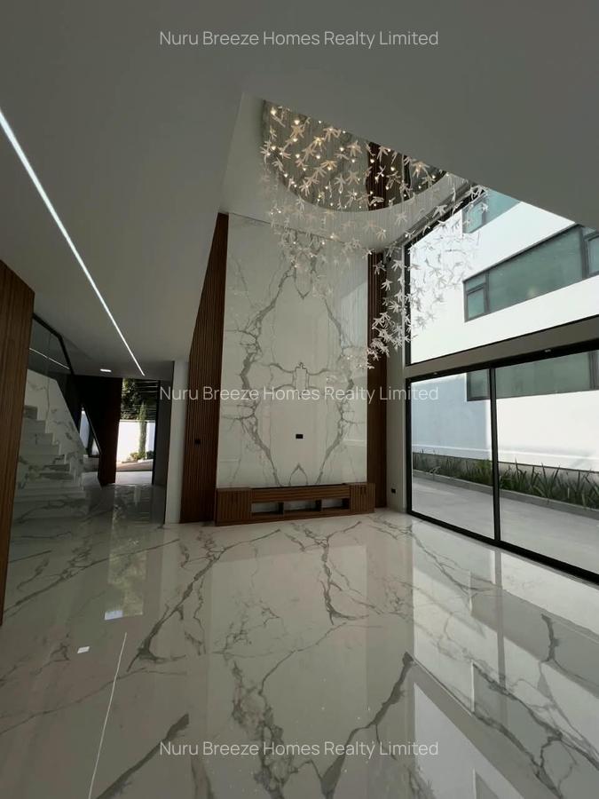 6 Bed Villa with En Suite in Lavington - 13