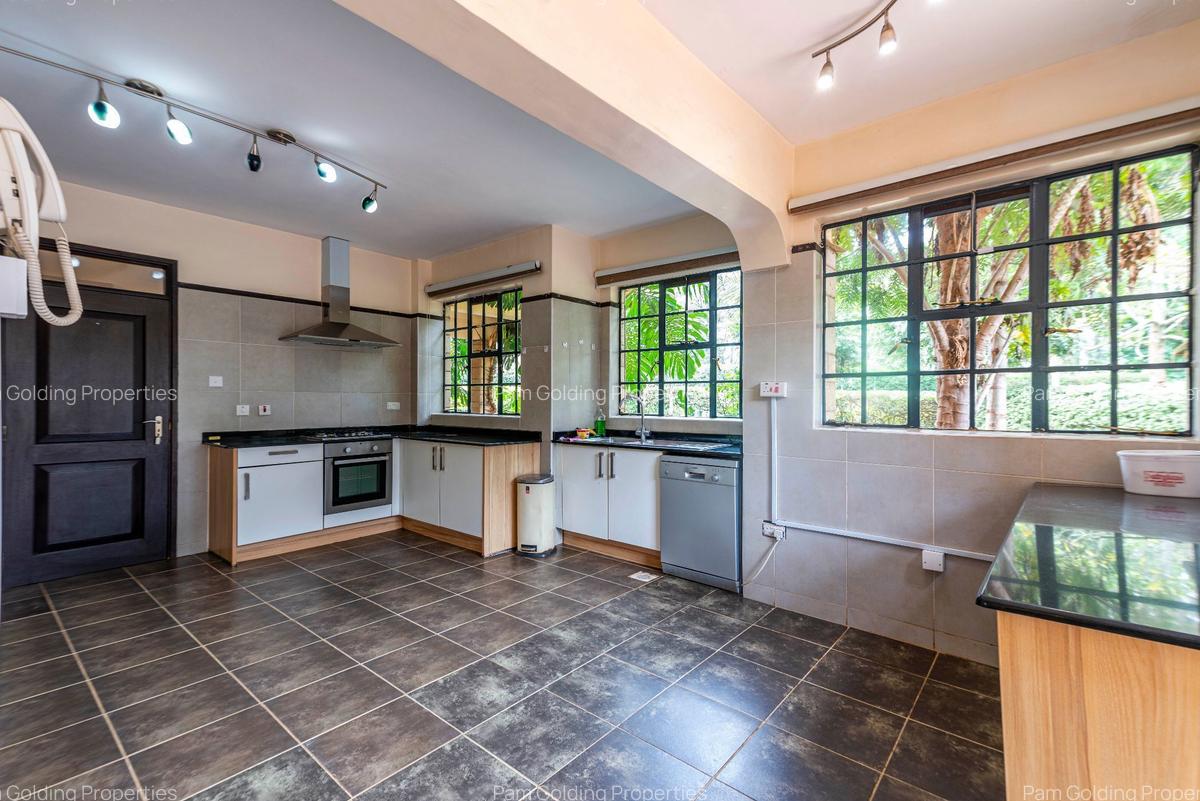 5 Bed House with En Suite in Karen - 3