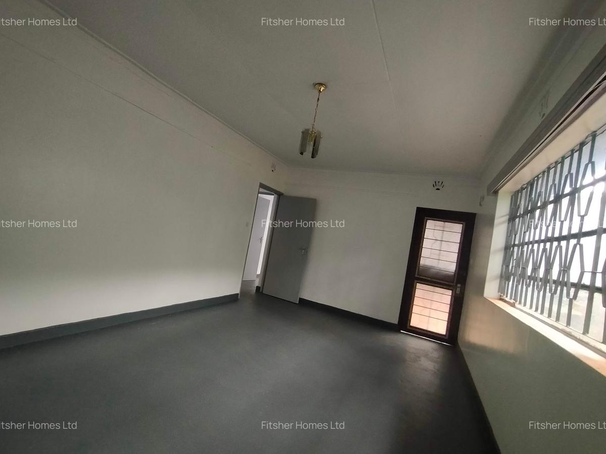 3 Bed House with Garden in Naivasha Road - 4