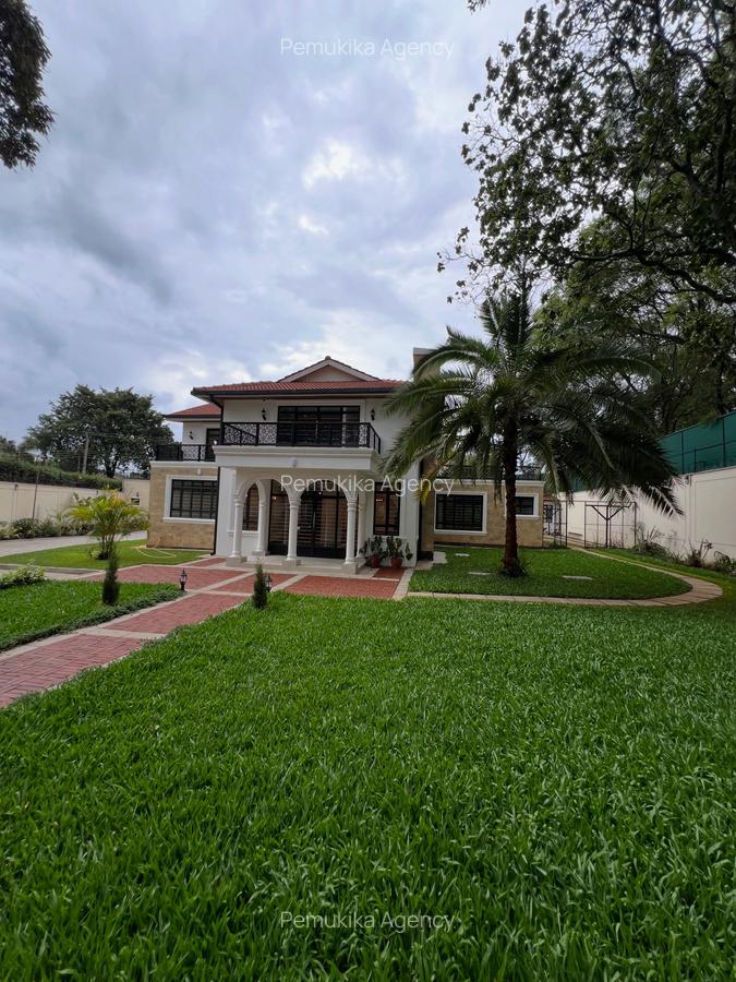 7 Bed House with En Suite in Runda - 11