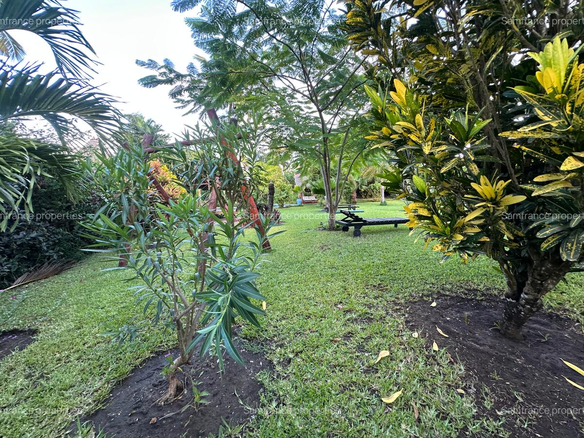 5 Bed Villa with En Suite at Beach Road - 7
