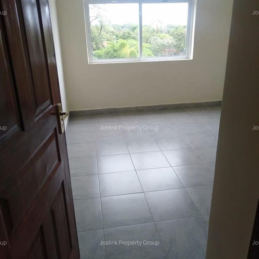 3 Bed Apartment with En Suite at Mt Kenya - 15