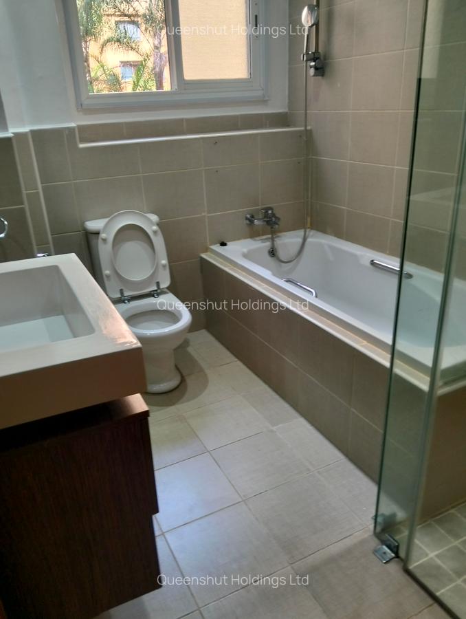 4 Bed Apartment with En Suite in Kileleshwa - 13