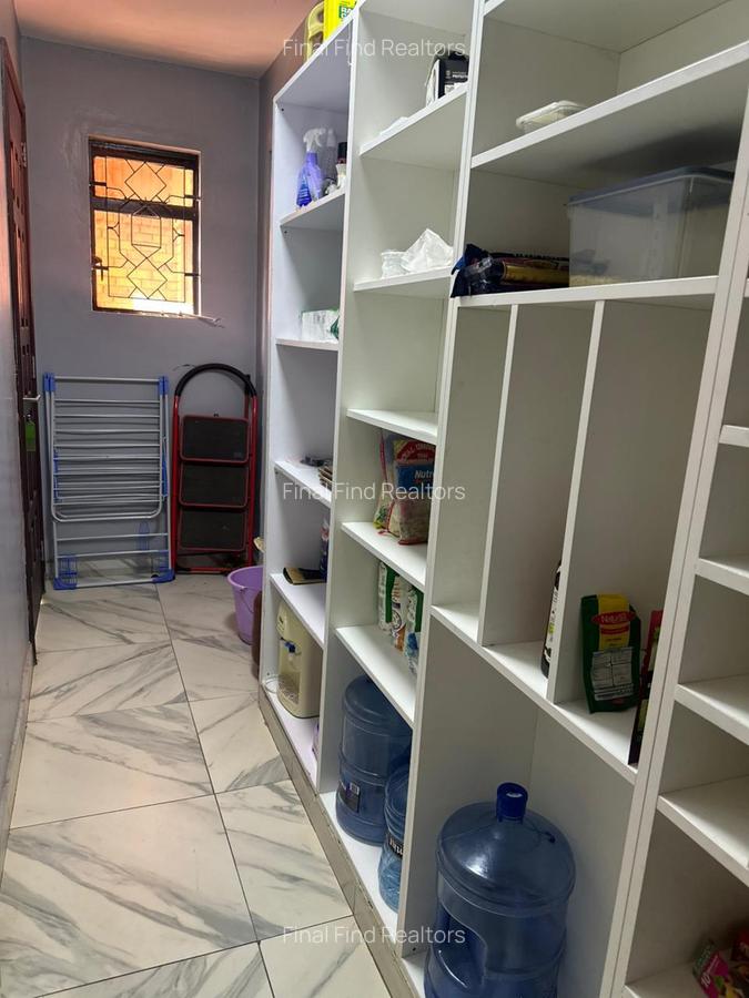 Furnished 3 Bed Apartment with Parking in Riverside - 12