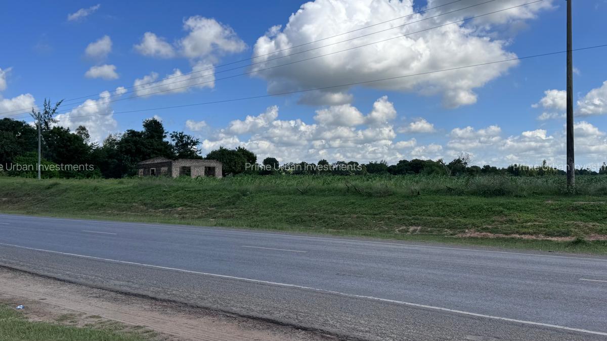 464 m² Land at Mavueni - 15