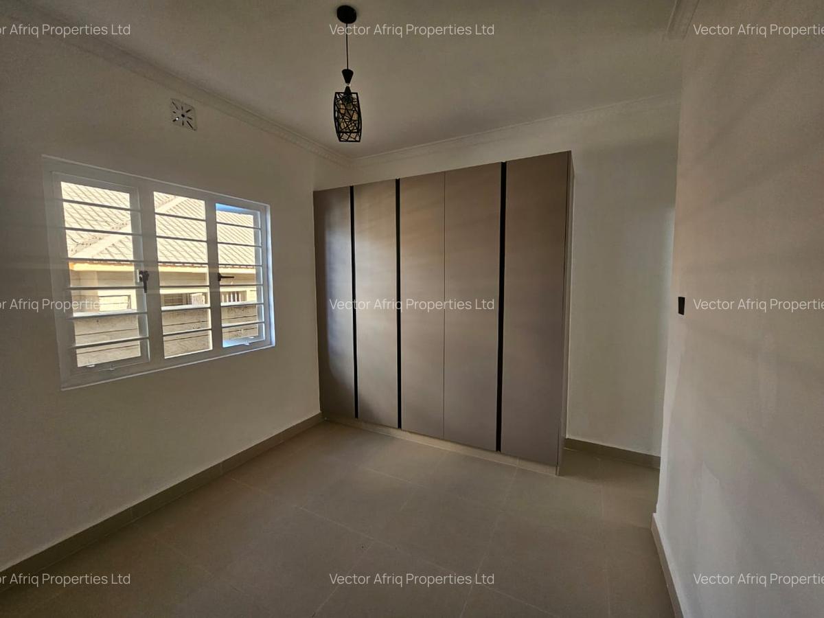 3 Bed House with En Suite in Kitengela - 5