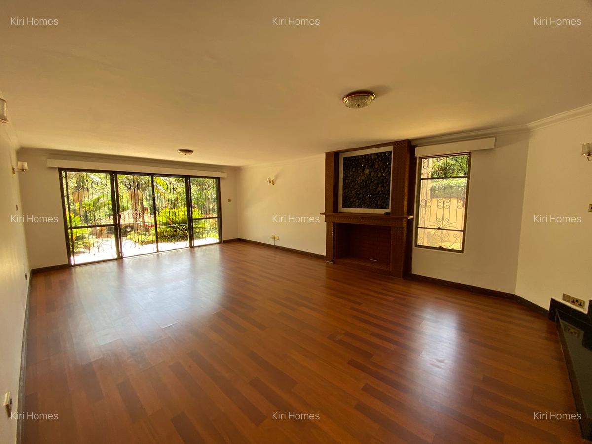 7 Bed Townhouse with En Suite in Gigiri - 18