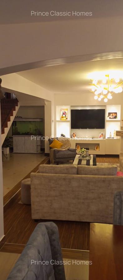 5 Bed Townhouse with En Suite in Lavington - 6