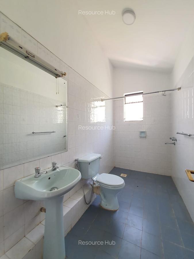 4 Bed Townhouse with En Suite at Shanzu Road - 19