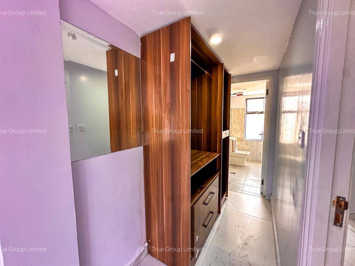 4 Bed Townhouse with En Suite at Phase 1 - 15