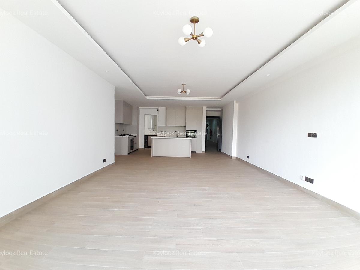 3 Bed Apartment with En Suite at Riverside - 2