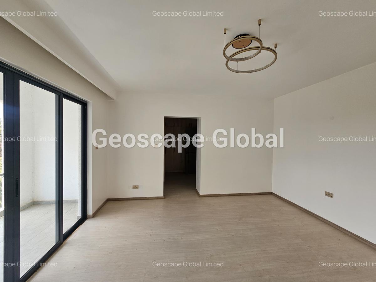 4 Bed Apartment with En Suite in Lavington - 2