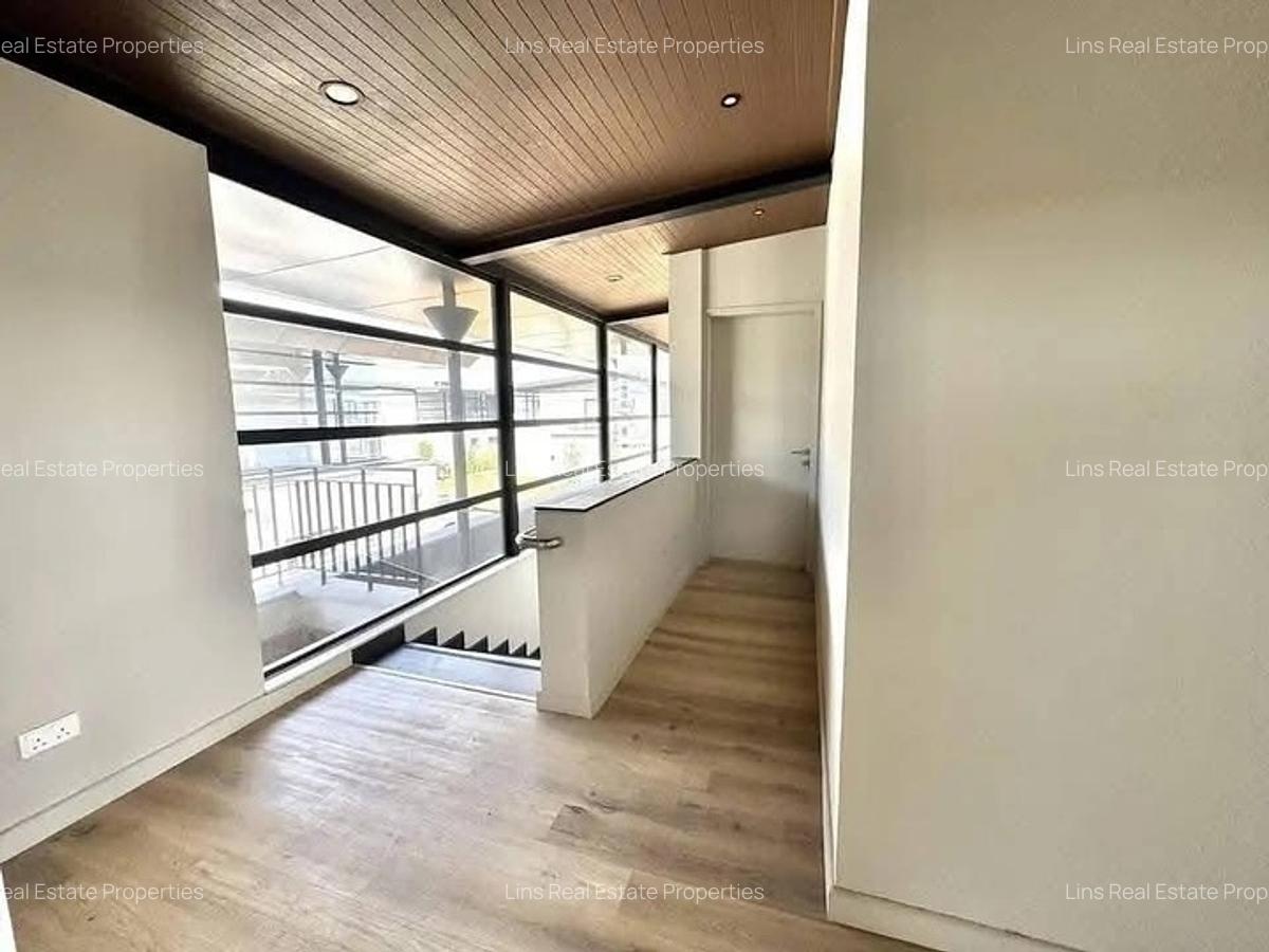 4 Bed Townhouse with En Suite in Runda - 7