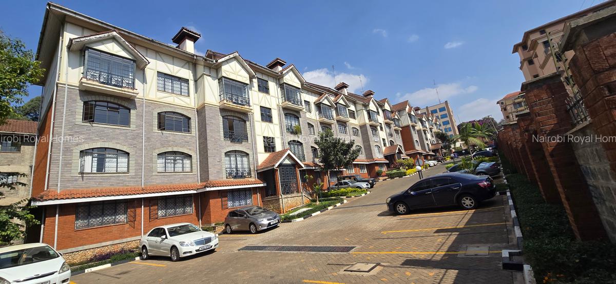 3 Bed Apartment with En Suite at Riverside Drive - 1