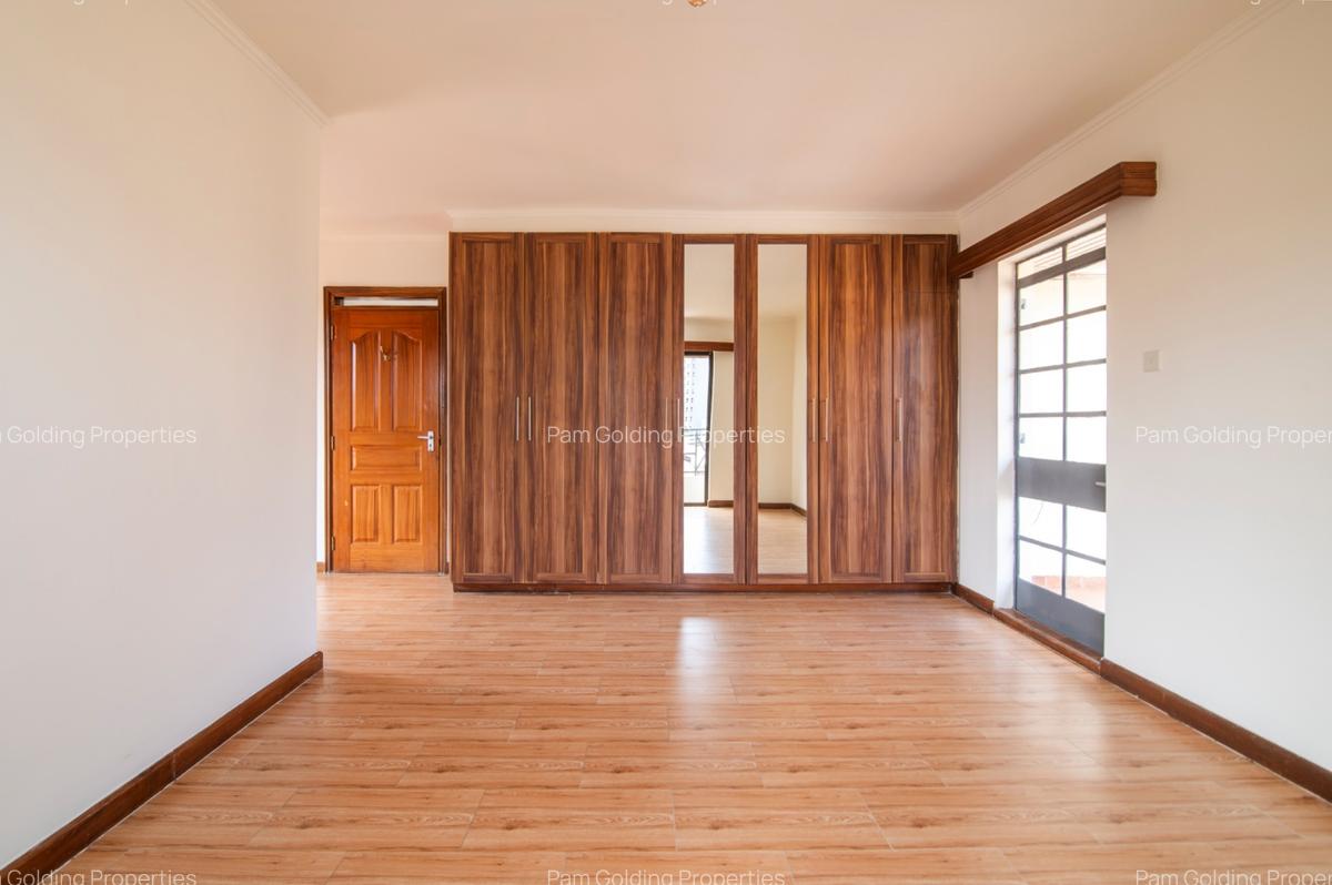 3 Bed Apartment with En Suite at Westlands Avenue - 12
