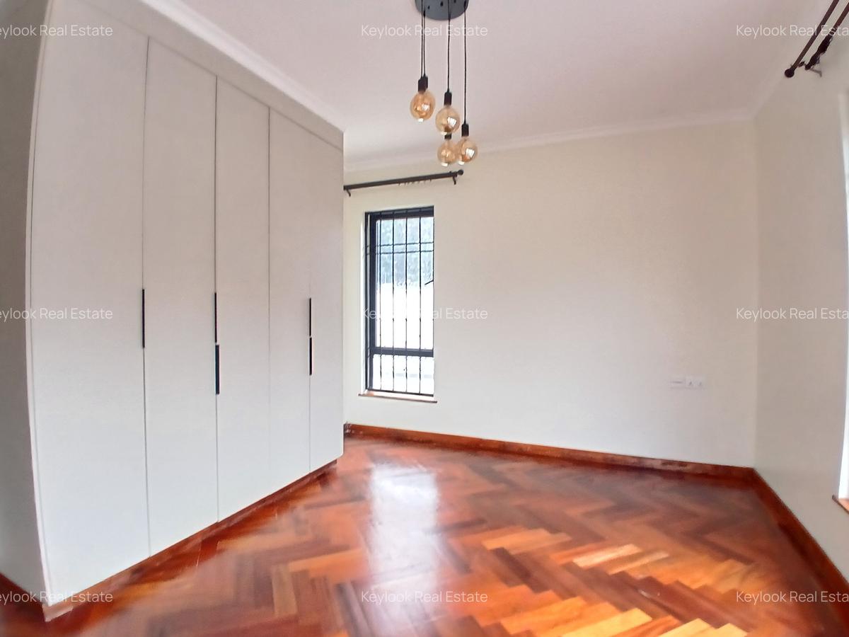 6 Bed Villa with En Suite at Kyuna Road - 15