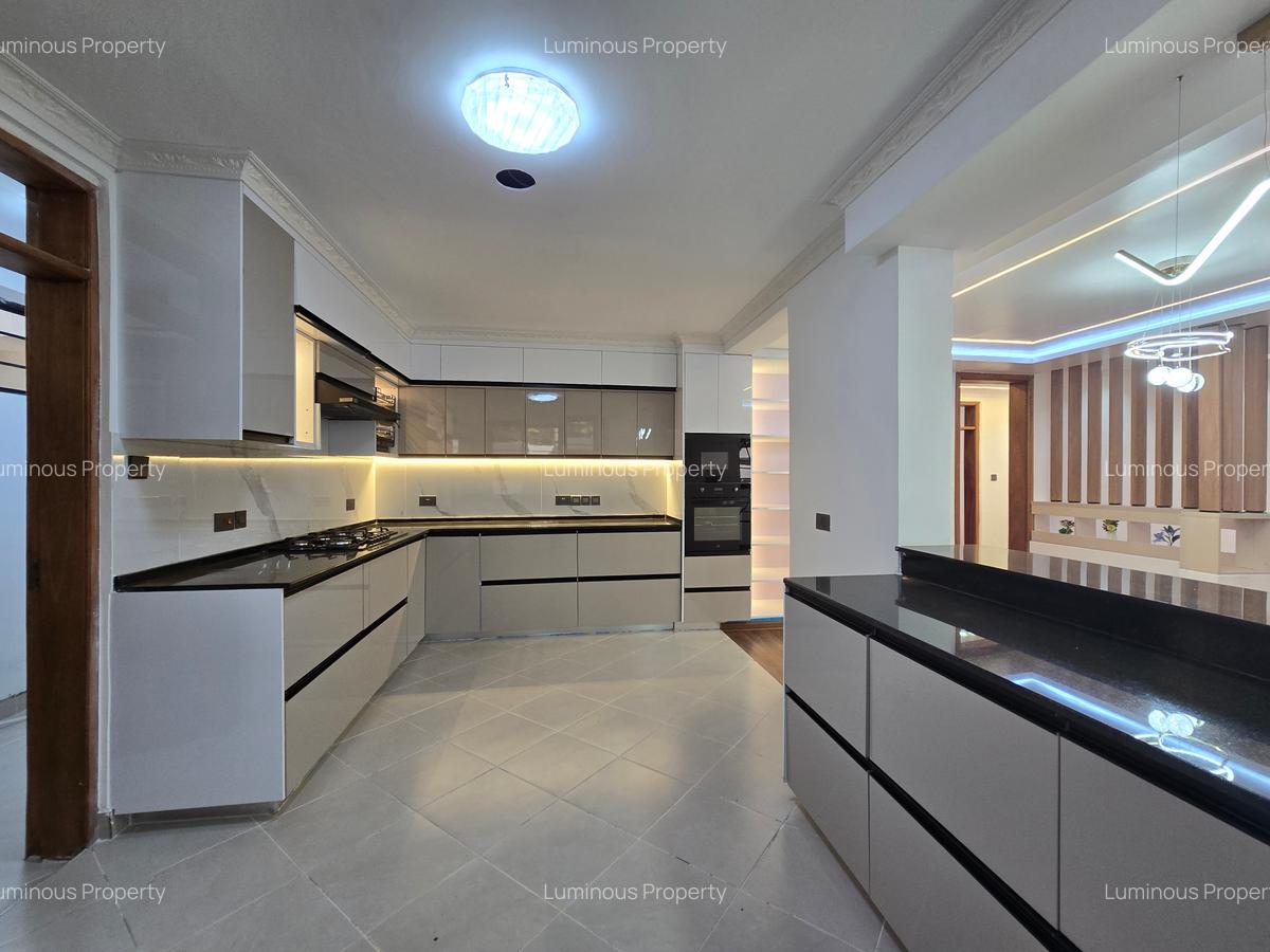 6 Bed House with En Suite at Githunguri Road - 4