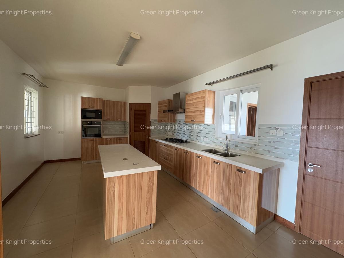 Serviced 3 Bed Apartment with En Suite in Lavington - 7