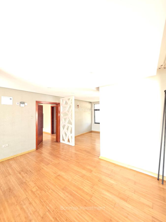 5 Bed Townhouse with En Suite at Lavington Green - 17