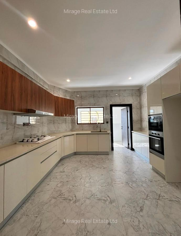 3 Bed Apartment with En Suite in Kileleshwa - 10