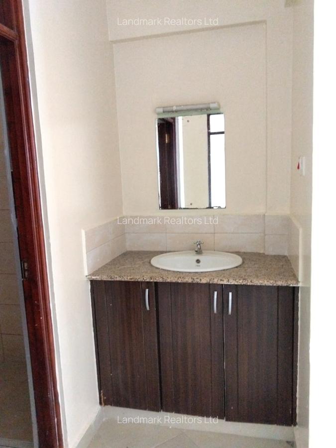 3 Bed Apartment with En Suite in Imara Daima - 16