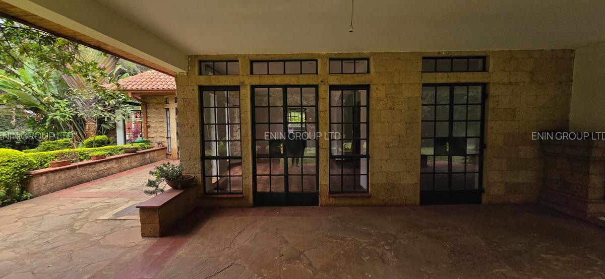 5 Bed Townhouse with En Suite at Lone Tree - 13