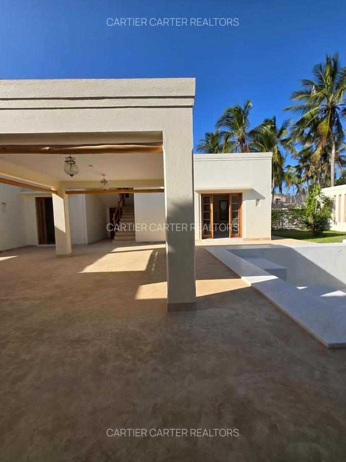 3 Bed Villa with En Suite in Watamu - 4