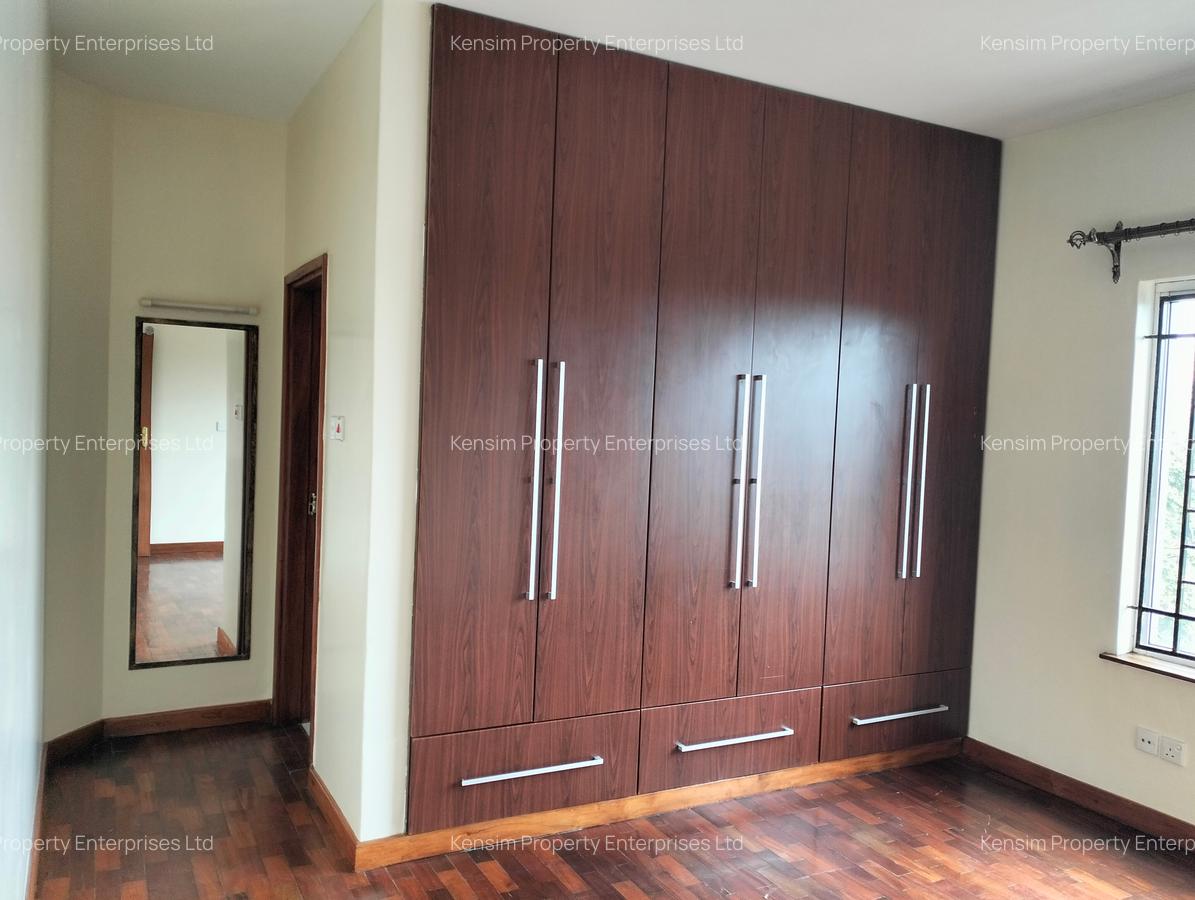 3 Bed Apartment with En Suite in Westlands Area - 14