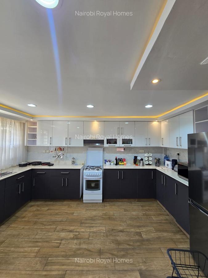4 Bed House with En Suite at Loresho Road - 17