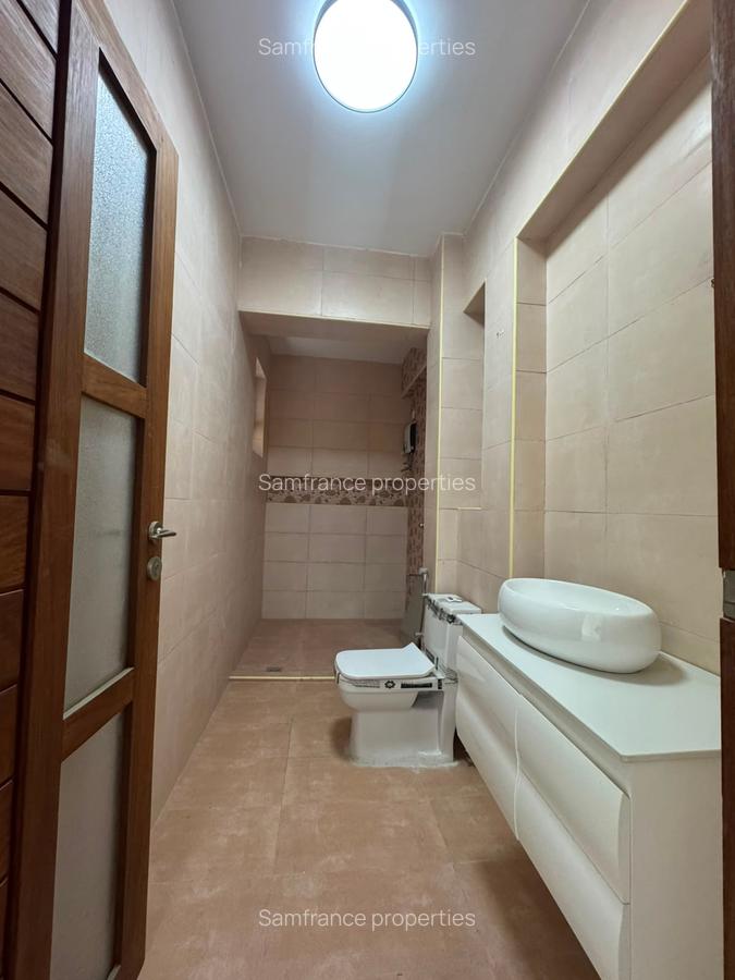 Serviced 4 Bed Apartment with En Suite at Kizingo - 8