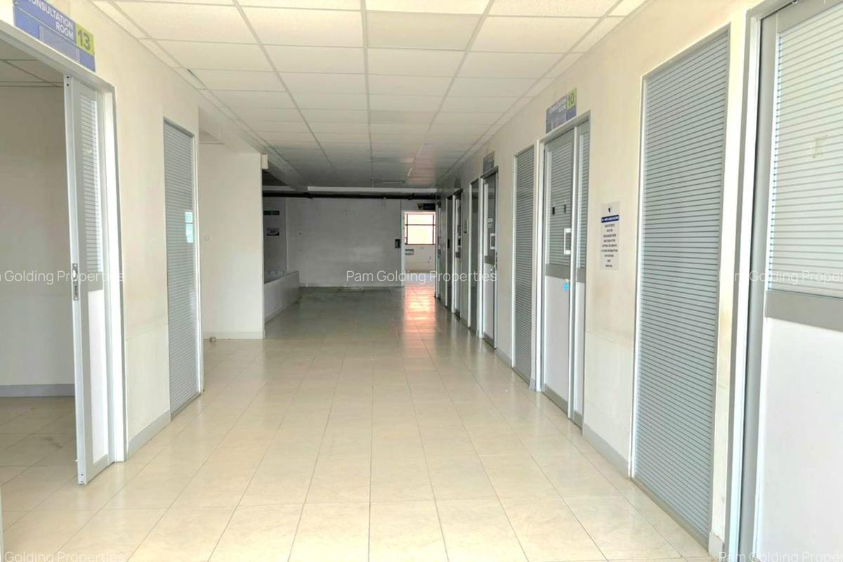 Office with Lift in Parklands - 3