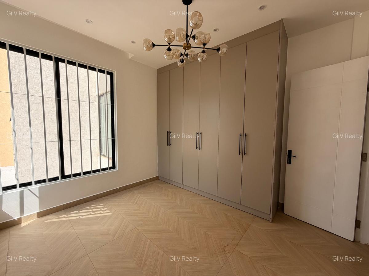 2 Bed Apartment with Borehole in Runda - 10
