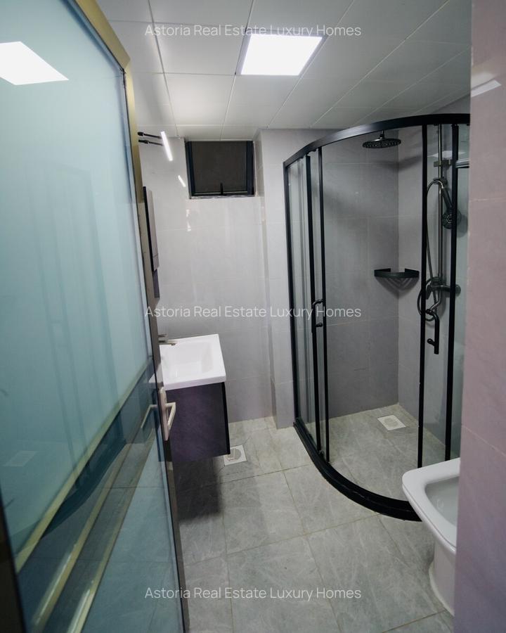 2 Bed Apartment with En Suite at 2026-383 - 6