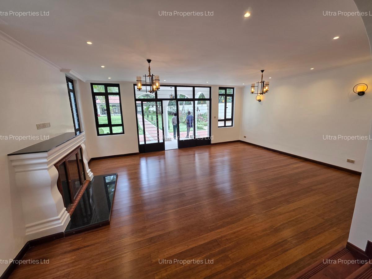 5 Bed Townhouse with En Suite in Runda - 5