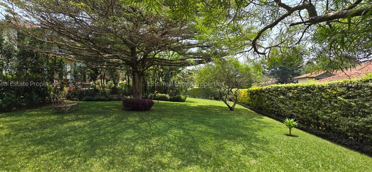 4 Bed Townhouse with En Suite in Rosslyn - 5